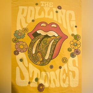 American Eagle Outfitters Oversized Graphic Rolling Stones T-shirt